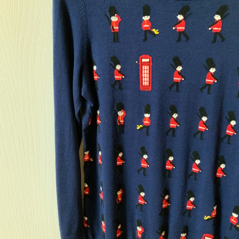 TALBOTS BRITISH ENGLISH THEMED NAVY RED SWEATER - Picture 4 of 8